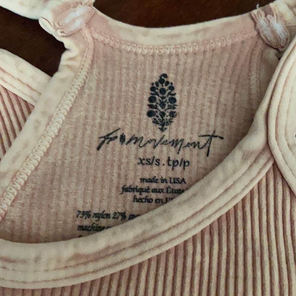 Free People Happiness runs crop - Picture 5 of 10